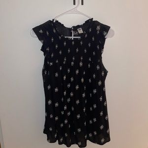 Women’s size small black floral tank, good condition